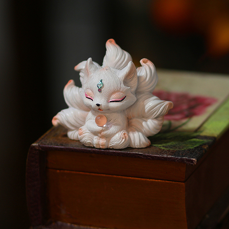 Cute Nine-tailed Fox Miniature - Resin Art Aesthetic บทวิจารณ์และราคา