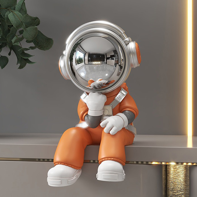 Miniature Astronaut Ornaments  - Resin Art Aesthetic บทวิจารณ์และราคา